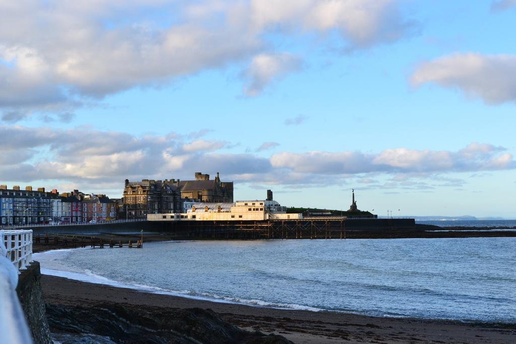 Cardigan Bay Self Catering Accommodation Aberystwyth Esterno foto