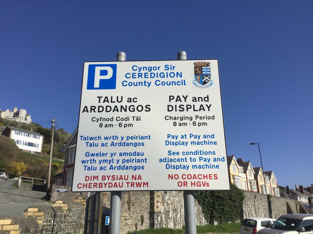 Cardigan Bay Self Catering Accommodation Aberystwyth Esterno foto