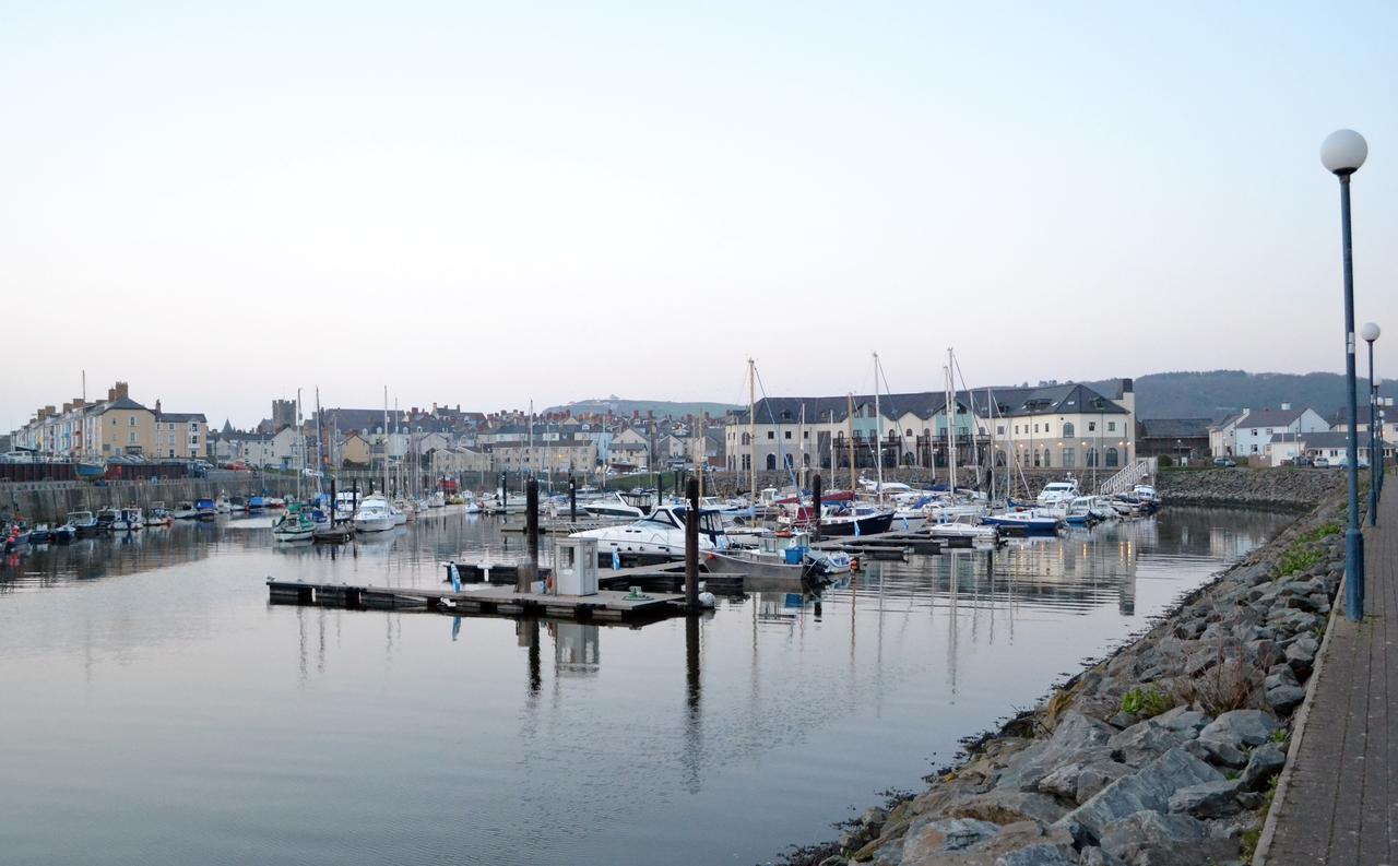 Cardigan Bay Self Catering Accommodation Aberystwyth Esterno foto